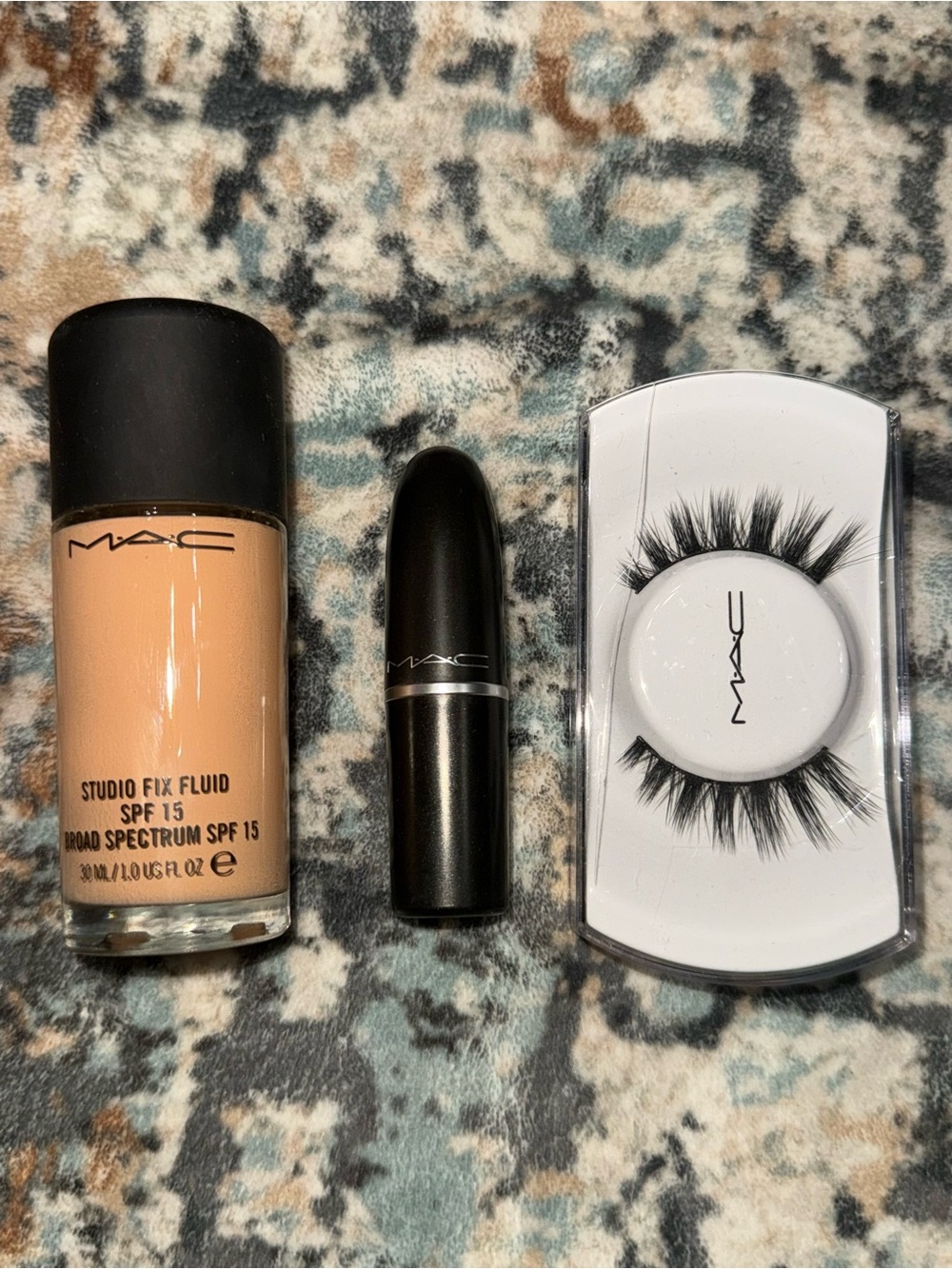 MAC Cosmetics Bundle. Studio Fix Fluid Foundation & Lipstick & lashes